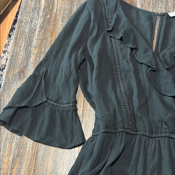 Abercrombie & Fitch Black Ruffle Romper - Picture 3 of 12